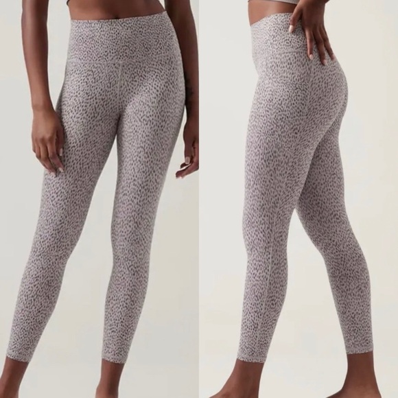 Athleta • NWT Salutation Stash Pocket II Printed Sz Small Grey Leopard Tight - Picture 1 of 13